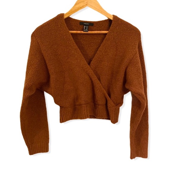 Forever 21 Sweaters - Forever 21 Sweater Crop